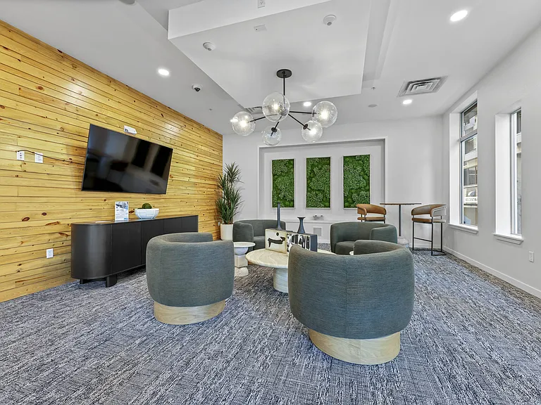 B Street Lohi Apartments — Photo 19