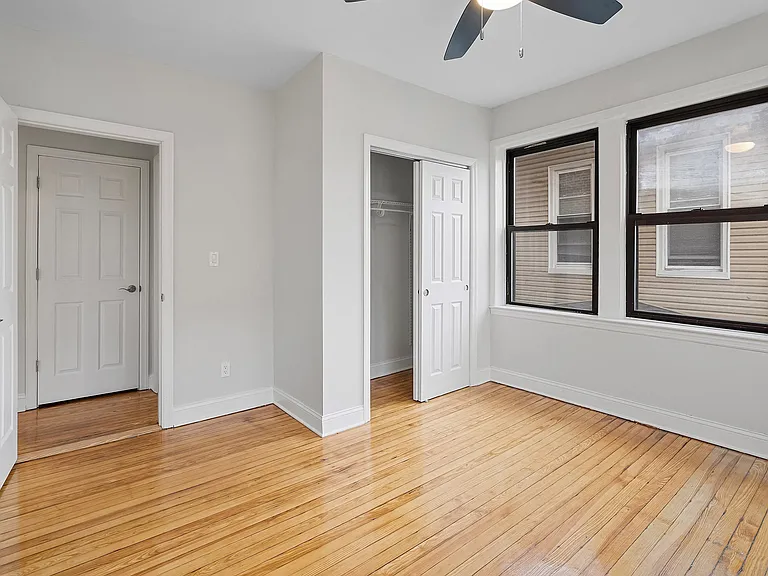 125-133 Kearny Ave Apartments — Photo 11