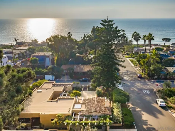 215 10th St, Del Mar, CA 92014