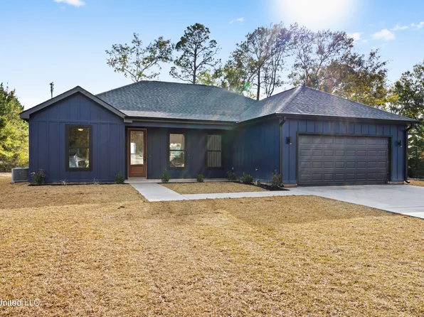 3177 Toncrey Rd, Diberville, MS 39540