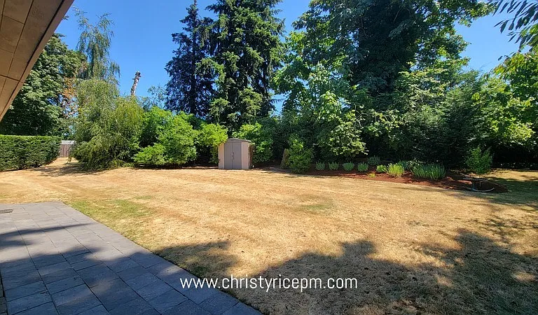 12051 SE 42nd St — Photo 15