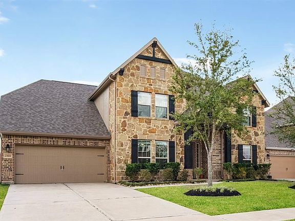 3rd image of 23519 Lutettia Ln