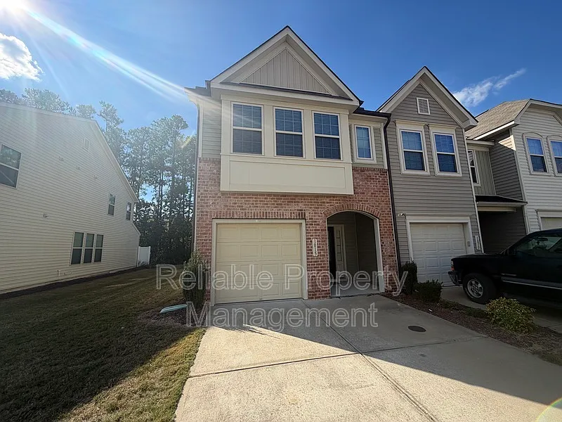 1015 Grand Ridge Dr