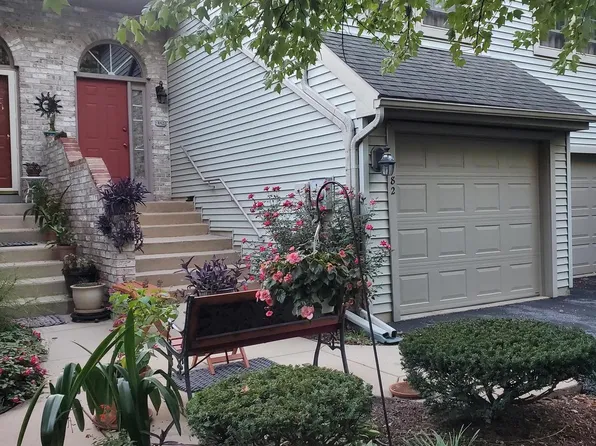 182 Crescent Dr, Hershey, PA 17033