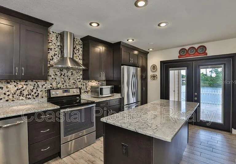 3355 W Wyoming Cir — Photo 7
