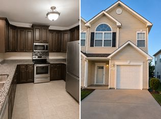 217 Astra Ln, Chesapeake, VA 23325