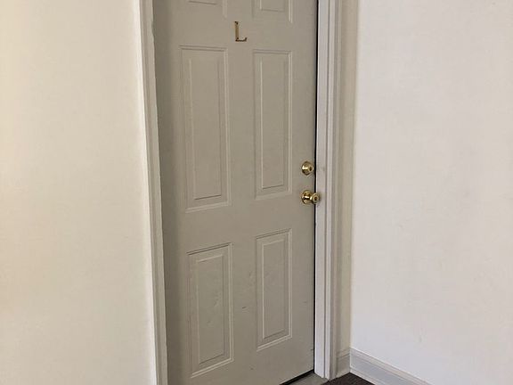 2nd image of 5008L Lawndale Dr