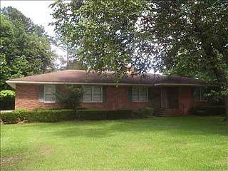 1st image of 411 E Richardson Cir