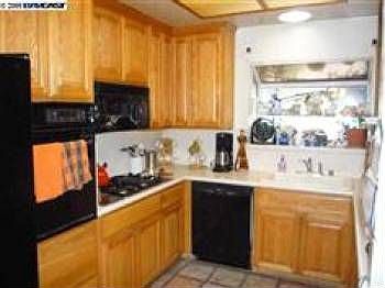 2nd image of 33783 Sinsbury Way