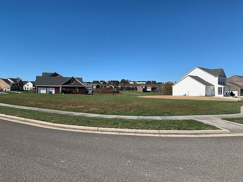 1st image of LOT 374 Harbour Town Dr
