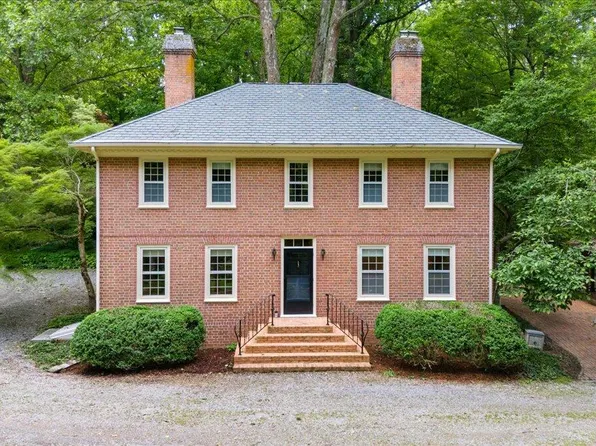 2301 Spring Hollow Ln, Blacksburg, VA 24060