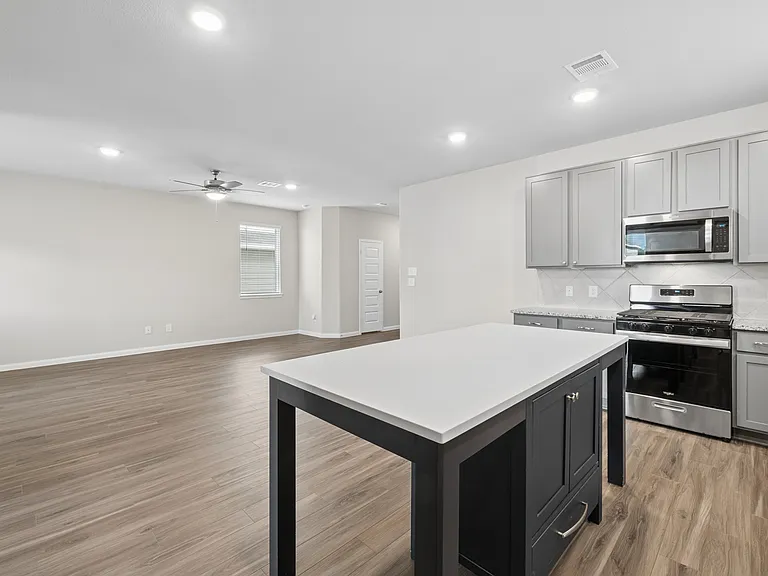 2425 Shellcracker Dr — Photo 6