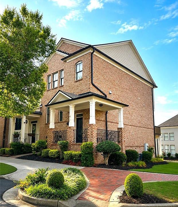 1st image of 396 Suwanee Ave