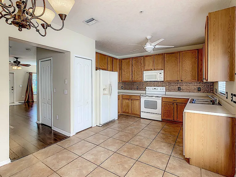 13306 Daniels Landing Cir — Photo 4