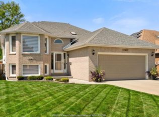 12465 Lanoue St, Tecumseh, ON N8N 1N4