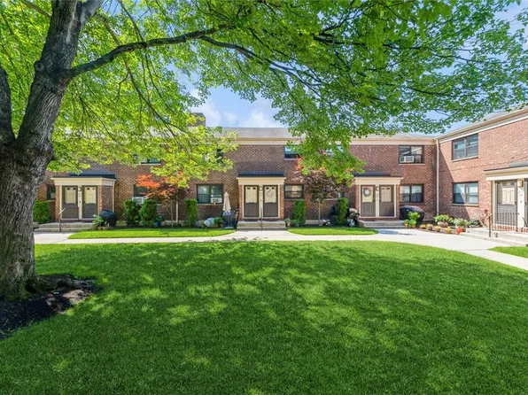 217-22 73rd Avenue image 12 of 17