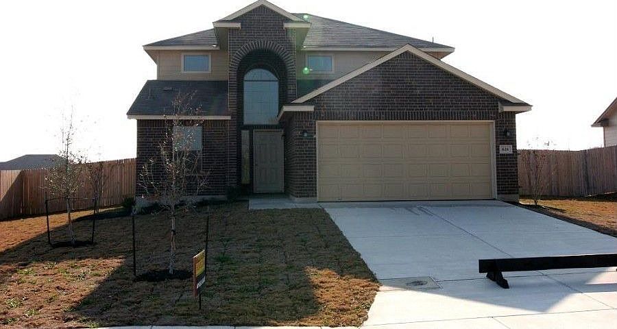 1st image of 626 Kingbird Pl