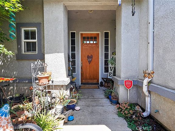 3rd image of 82 N Wathen Ave