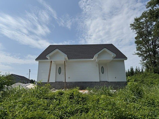 2nd image of 1012 Hunt St