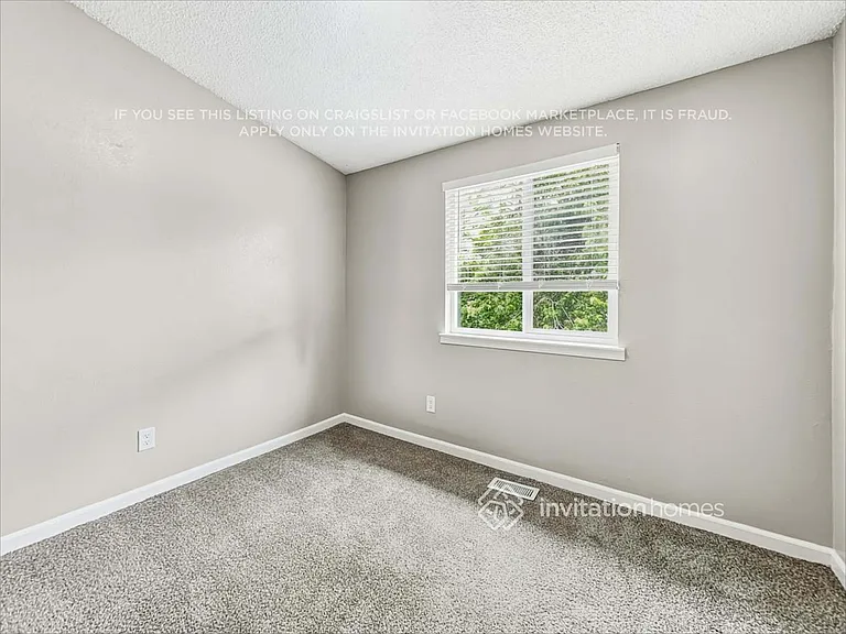 4246 S Gibralter St — Photo 13