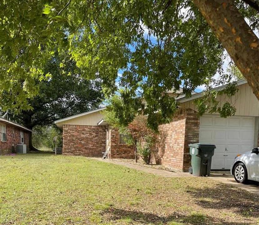 Exterior half of Duplex #1 side