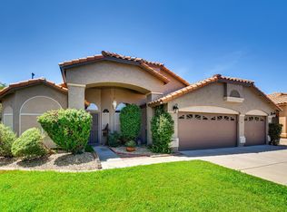 2142 S Raven Cir, Mesa, AZ 85209