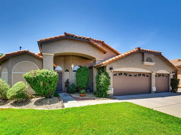 2142 S Raven Cir, Mesa, AZ 85209