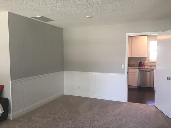 5th image of 1120 Parkside Dr