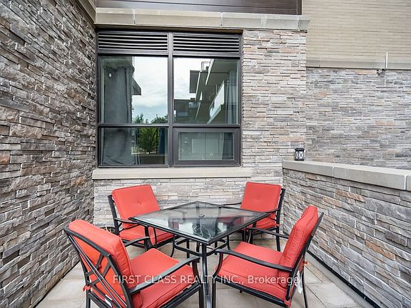 3rd image of 1575 Lakeshore Rd W #159