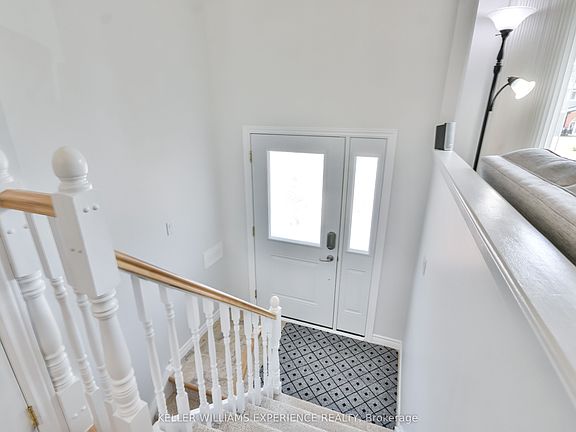 5th image of 80 Cundles Rd E