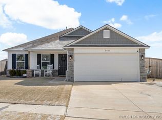 2011 S 15th St, Broken Arrow, OK 74012