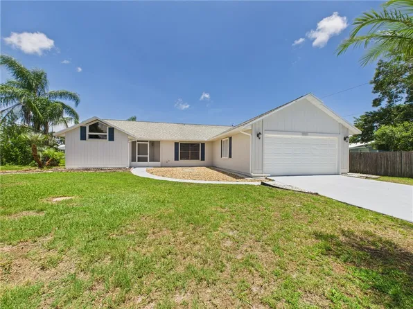 814 Floraland Ave, Sebastian, FL 32958