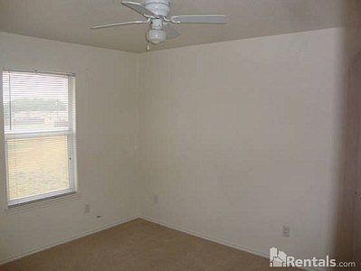 4th image of 5706 Redstone Dr APT D
