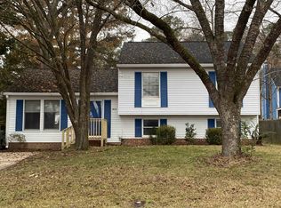 1612 Riverknoll Dr, Raleigh, NC 27610