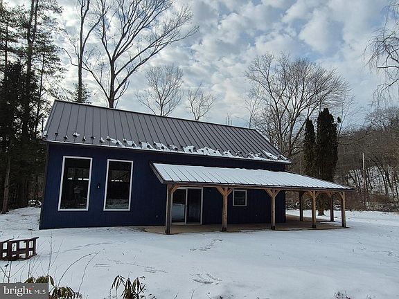 3rd image of 7144 Renovo Rd