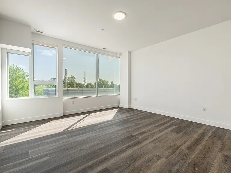 1600 James Naismith Dr — Photo 41