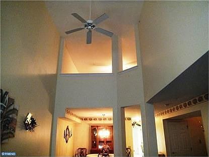 4th image of 20 Colefax Ct