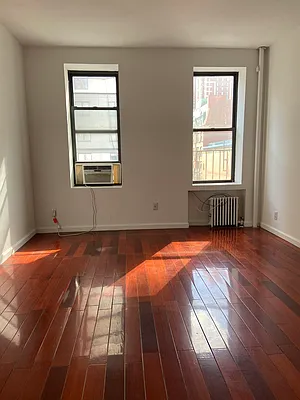 Rented by CitySites Real Estate Group | media 19