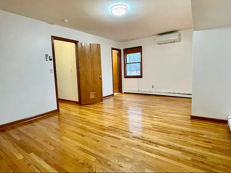 214 Old Town Rd — Photo 11