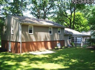 321 N Hillside Rd, Canfield, OH 44406