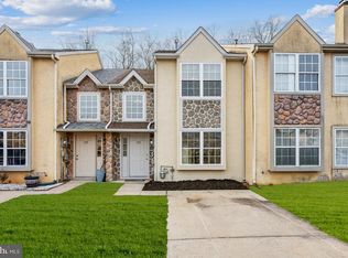 126 Lakeside Dr, Atco, NJ 08004