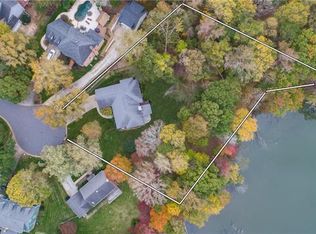 10000 Woodview Cres, Charlotte, NC 28277