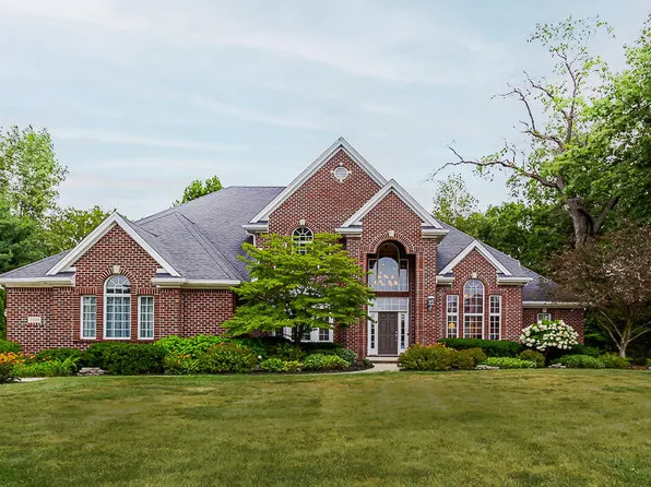 3339 Swan Ridge Ln, Maumee, OH 43537