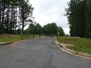 Entry-potential auto gate.