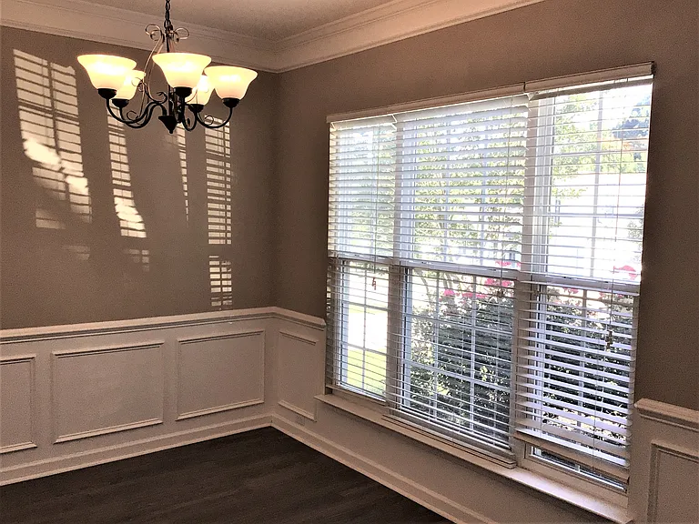 324 Highgate Cir — Photo 5