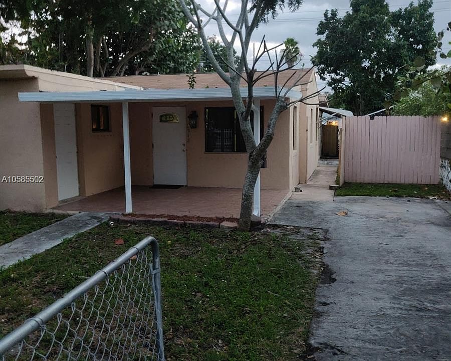 1st image of 2518 Taft St