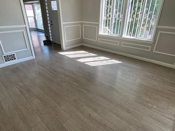 5th image of 431 Kingsford St