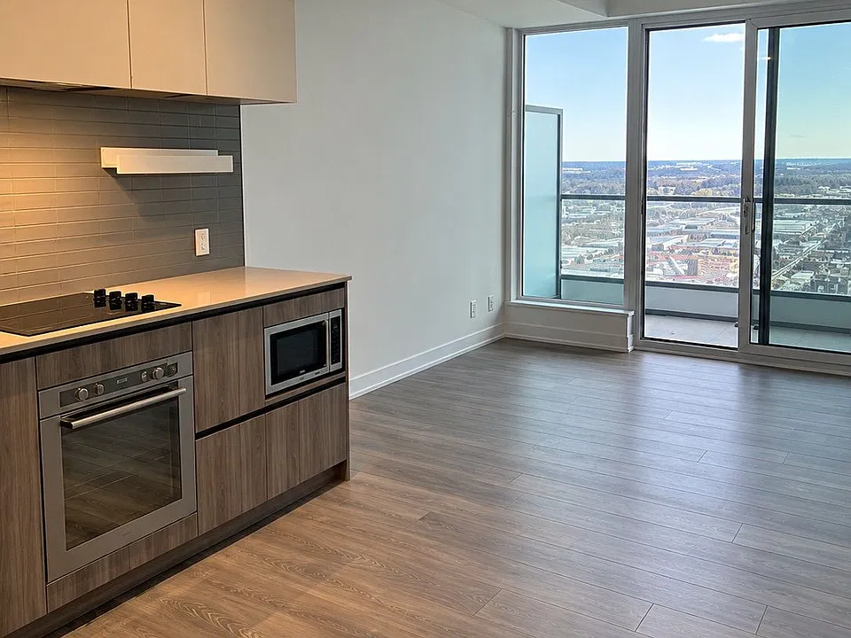 898 Portage Pkwy #4307