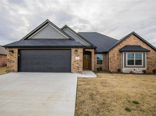 465 Rossi Dr, Springdale, AR 72762