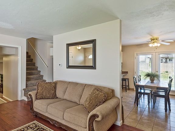 3rd image of 3878 W Westland Dr